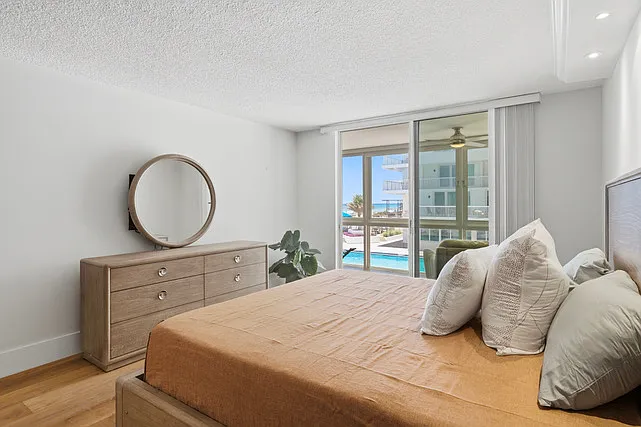 5401 Collins Ave #102 — Photo 12