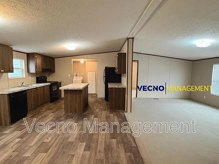 842 Corinne Dr #21 — Photo 3