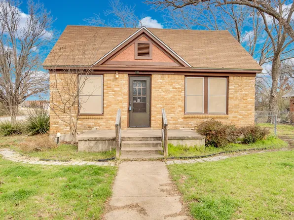 101 E Miller St, Burleson, TX 76028