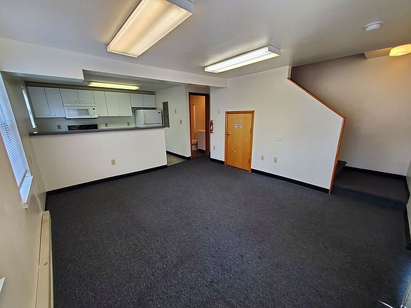 4th image of 113 N Sparks St #113