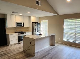 102 Cloudview Dr, Austin, TX 78745