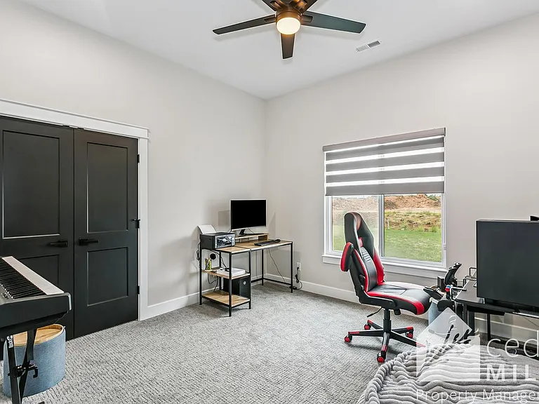 1502 N Emerald Valley Dr — Photo 10