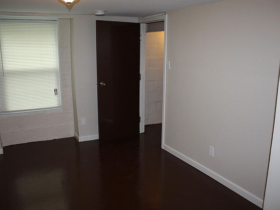 basement bedroom