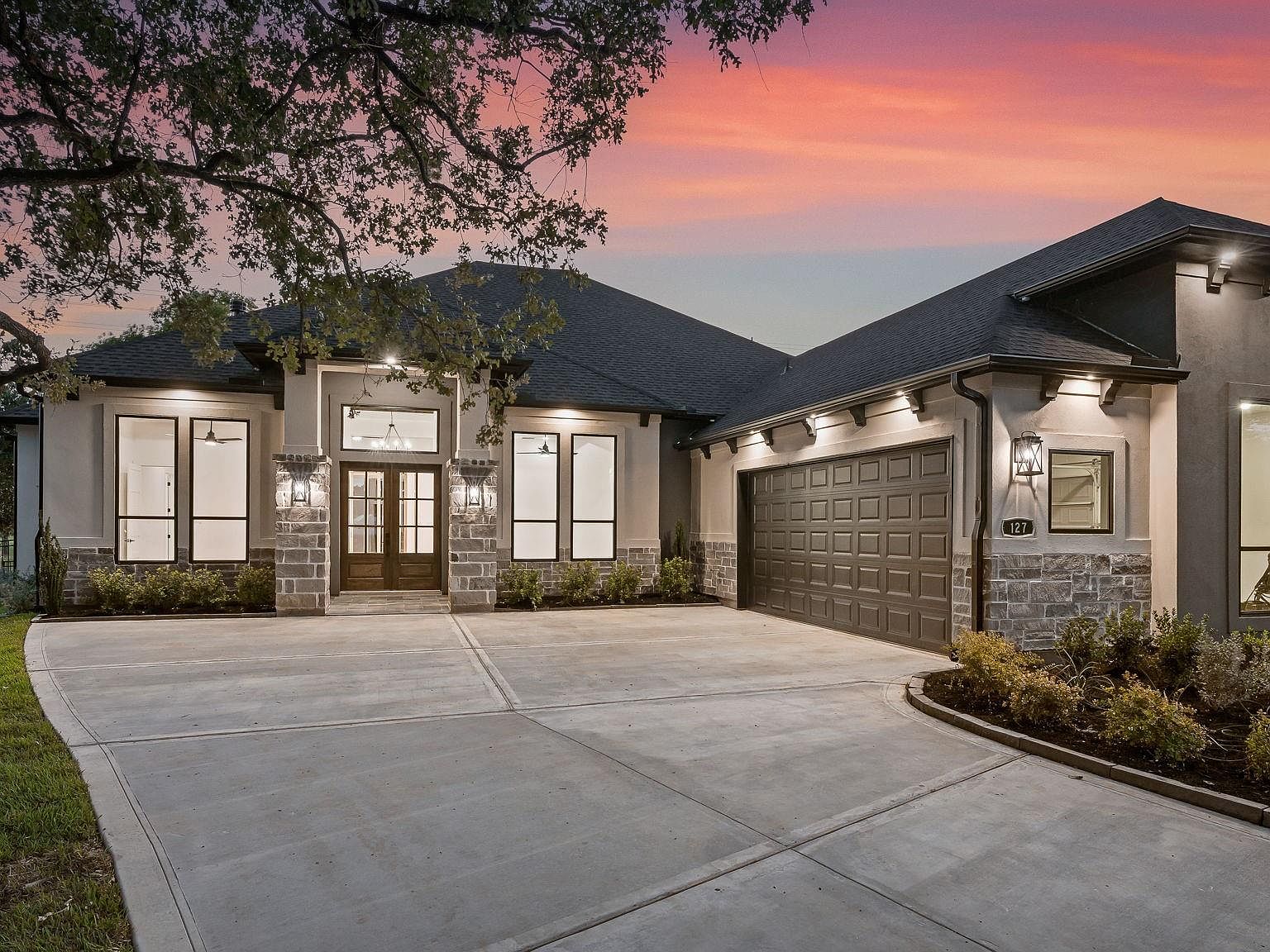 127 Brookgreen Cir S