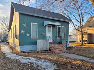 810 S Oak Ave, Owatonna, MN 55060