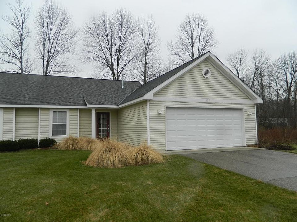 1st image of 132 Depot Hill Ct