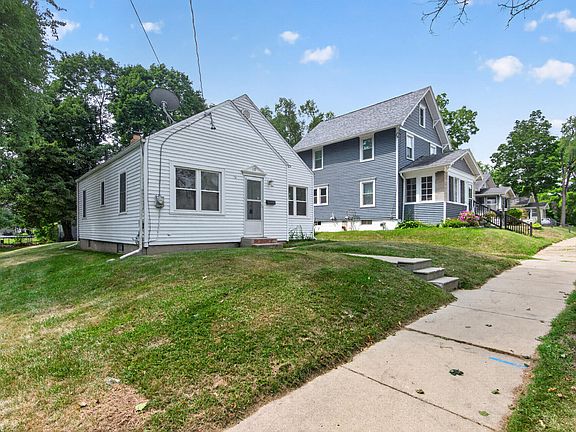 3rd image of 135 E Mansion St