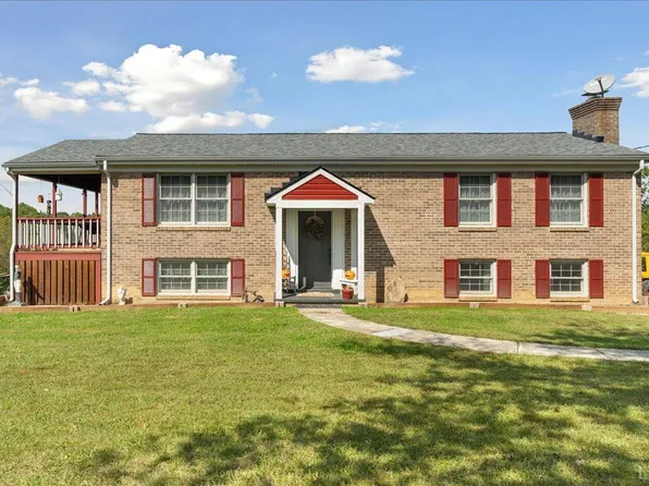 2352 Red Oak School Rd, Concord, VA 24538
