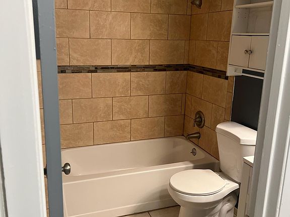 3rd image of 4021 My Lady Ln APT 2