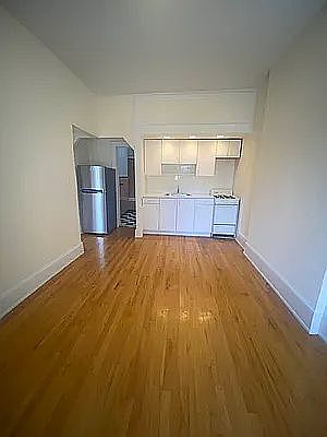 4th image of 36 W 90th St #5A