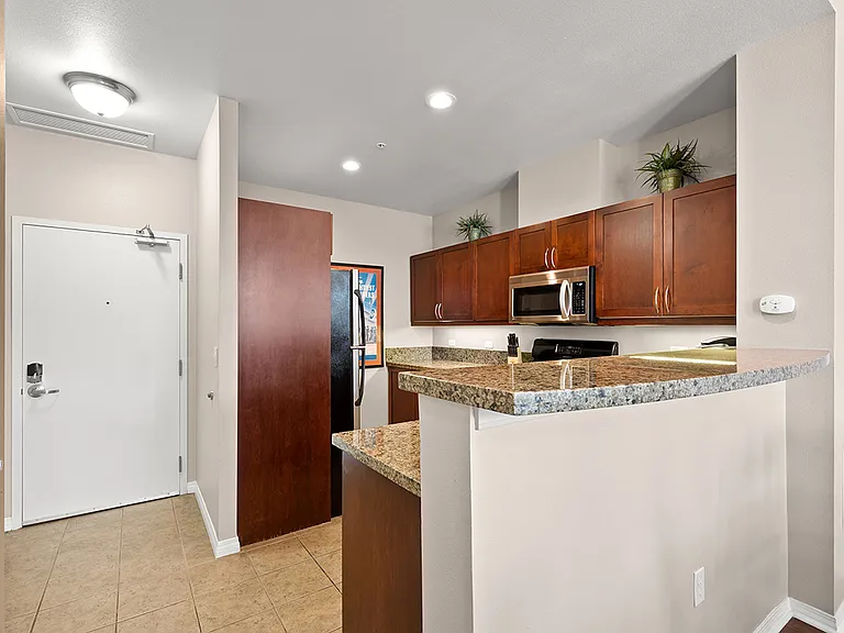 530 K St #606 — Photo 2