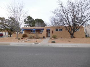 330 Morningside Dr NE, Albuquerque, NM 87108