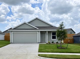 218 Hidden Meadows Dr, Sherman, TX 75092