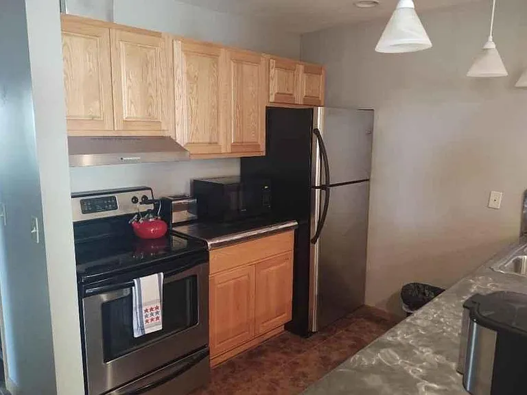 20766 Cedar St #B — Photo 9