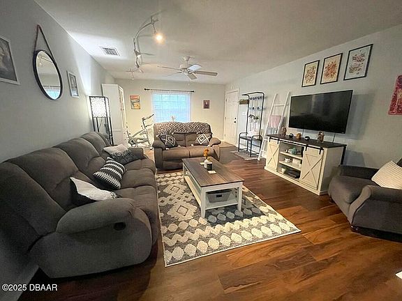 5th image of 4768 Tangerine Ave
