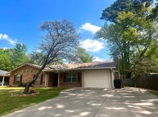 2314 Airline Rd, Longview, TX 75605