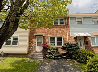 279 Mount Hope Dr, Albany, NY 12202