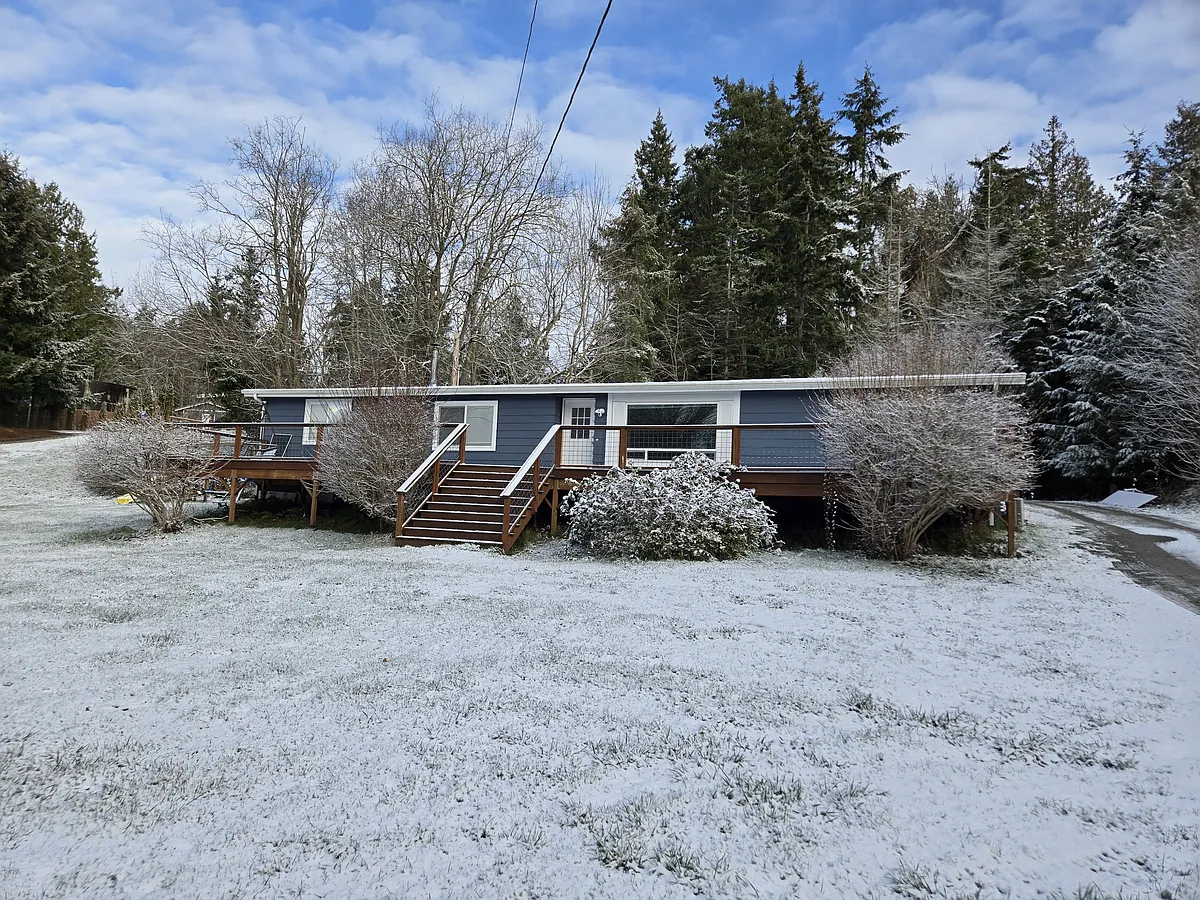 Building Photo - 786 Vista Dr