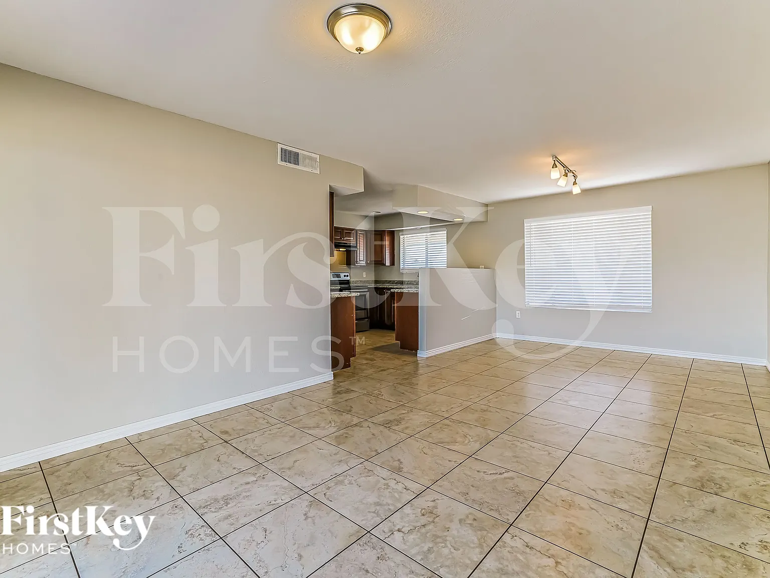 3 bed, 2.0 bath, 1385 sqft, $1,990 — Photo 2