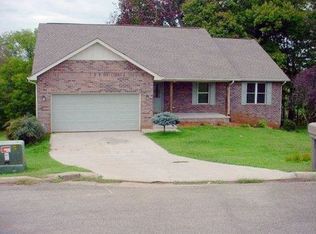 1102 Katie Brook Ln, Maryville, TN 37803