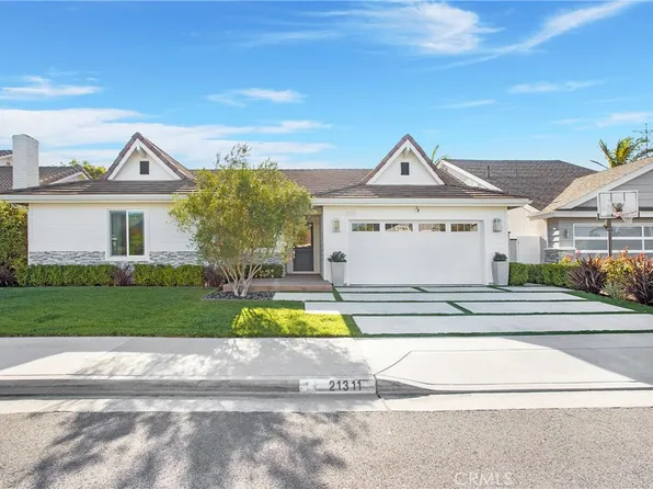21311 Pinetree Ln, Huntington Beach, CA 92646