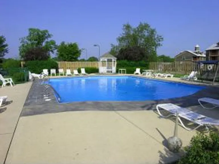 813 Holiday Rdg #H1 — Photo 31