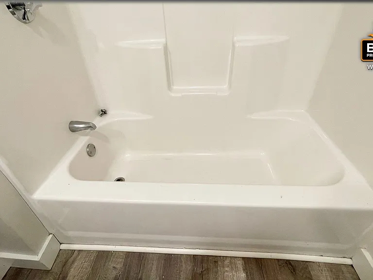 429-433 Princeton Rd — Photo 22
