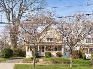 50 E Main St, Branford, CT 06405
