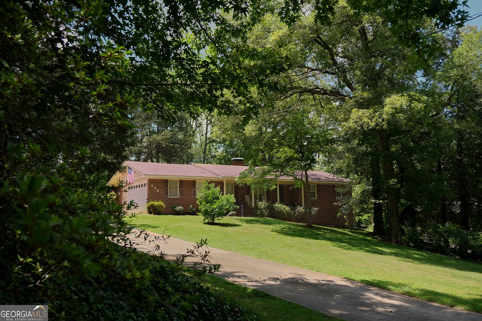 313 Johnston Dr photo 1