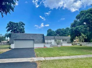 1160 SW 69th Ave, Fort Lauderdale, FL 33317