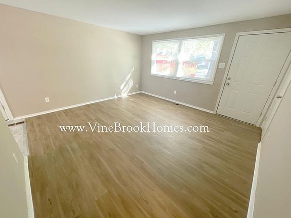 2nd image of 10118 E Nassau Ln