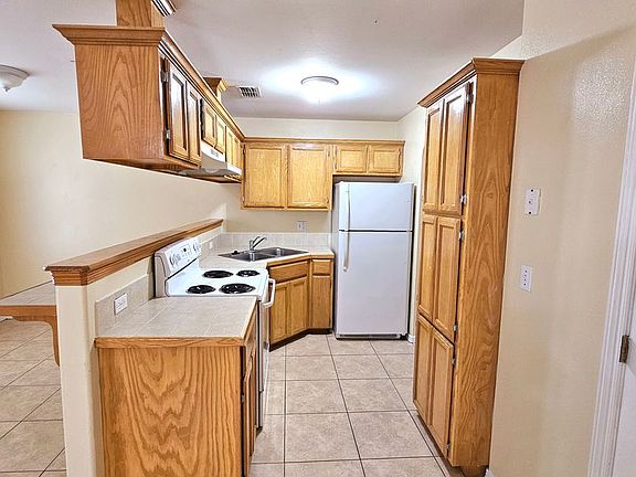 3rd image of 722 Sonesta Ct APT C