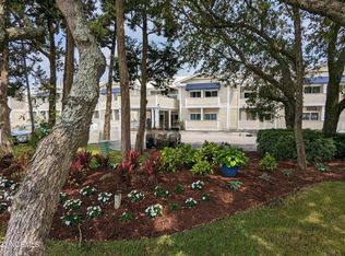 602 W Fort Macon Rd #221, Atlantic Beach, NC 28512