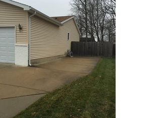 5237 Crestwood Dr, Grand Blanc, MI 48439
