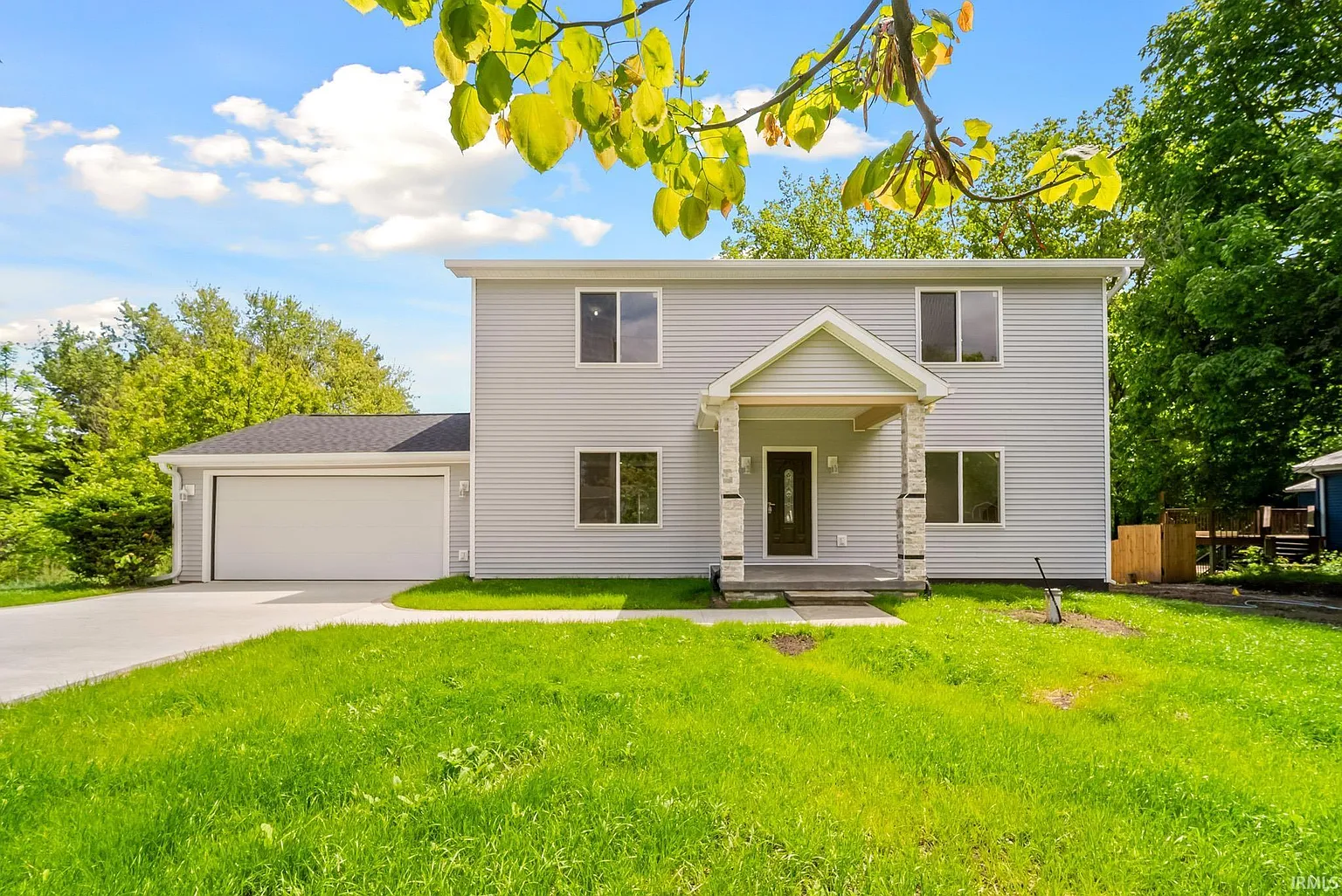 2416 S Woodland Trl photo 1
