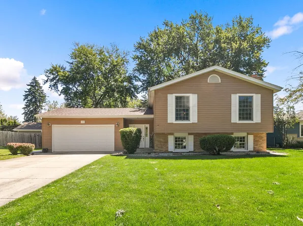 7301 Richmond Ave, Darien, IL 60561