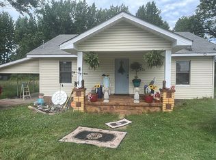 70 S Broadway St, Damascus, AR 72039