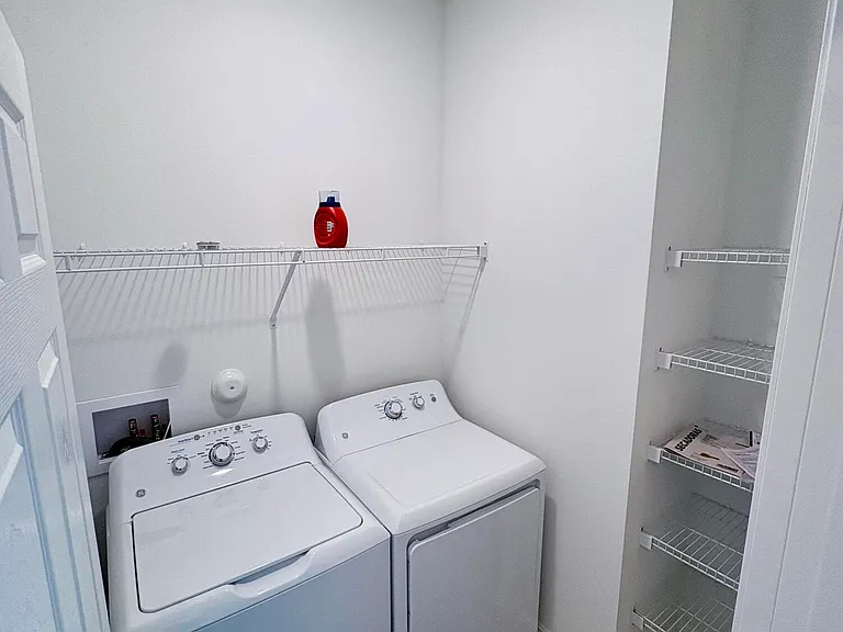314 Silver Sands Ln — Photo 9