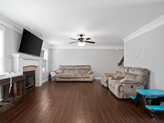 4th image of 3734 Crisscross Ct