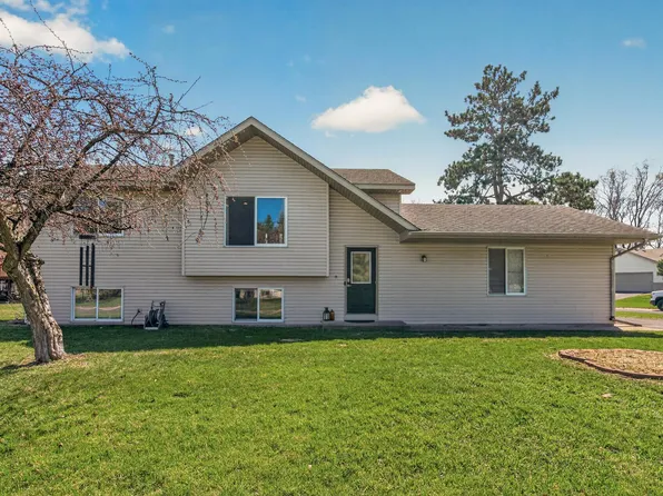 25895 Finch Ct, Wyoming, MN 55092