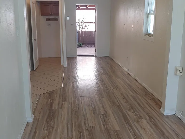 3132 Lincoln Ave — Photo 9