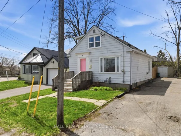 4 Holden St, Belleville, ON K8P 3W3
