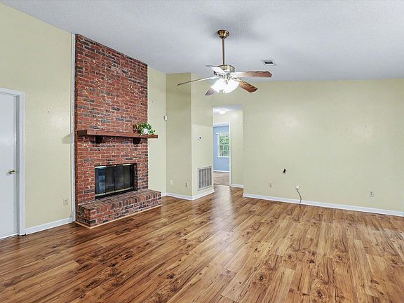 4th image of 6742 Walden Cir