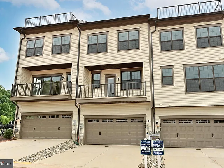 4404 Fair Lakes Ct — Photo 47