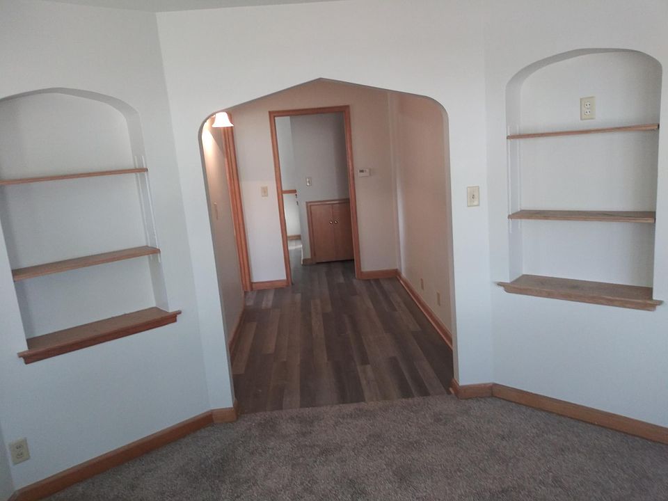 2nd image of 2475 S 81st St