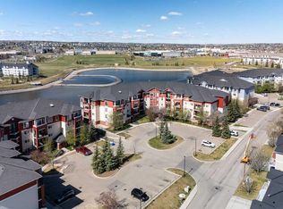 156 E Country Village Cir NE #114, Calgary, AB T3K 0E5