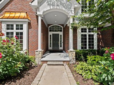 6174 Nottingham Point, Brighton, MI, 48116