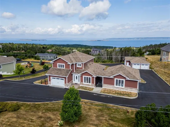 15 Everest Street, Paradise, NL A1L0B7