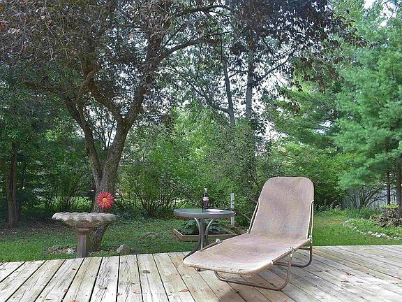 4th image of 1828 Outer Dr