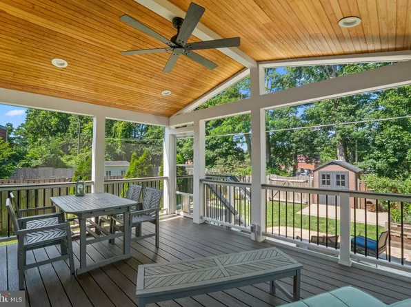 3355 Ardley Ct, Falls Church, VA 22041